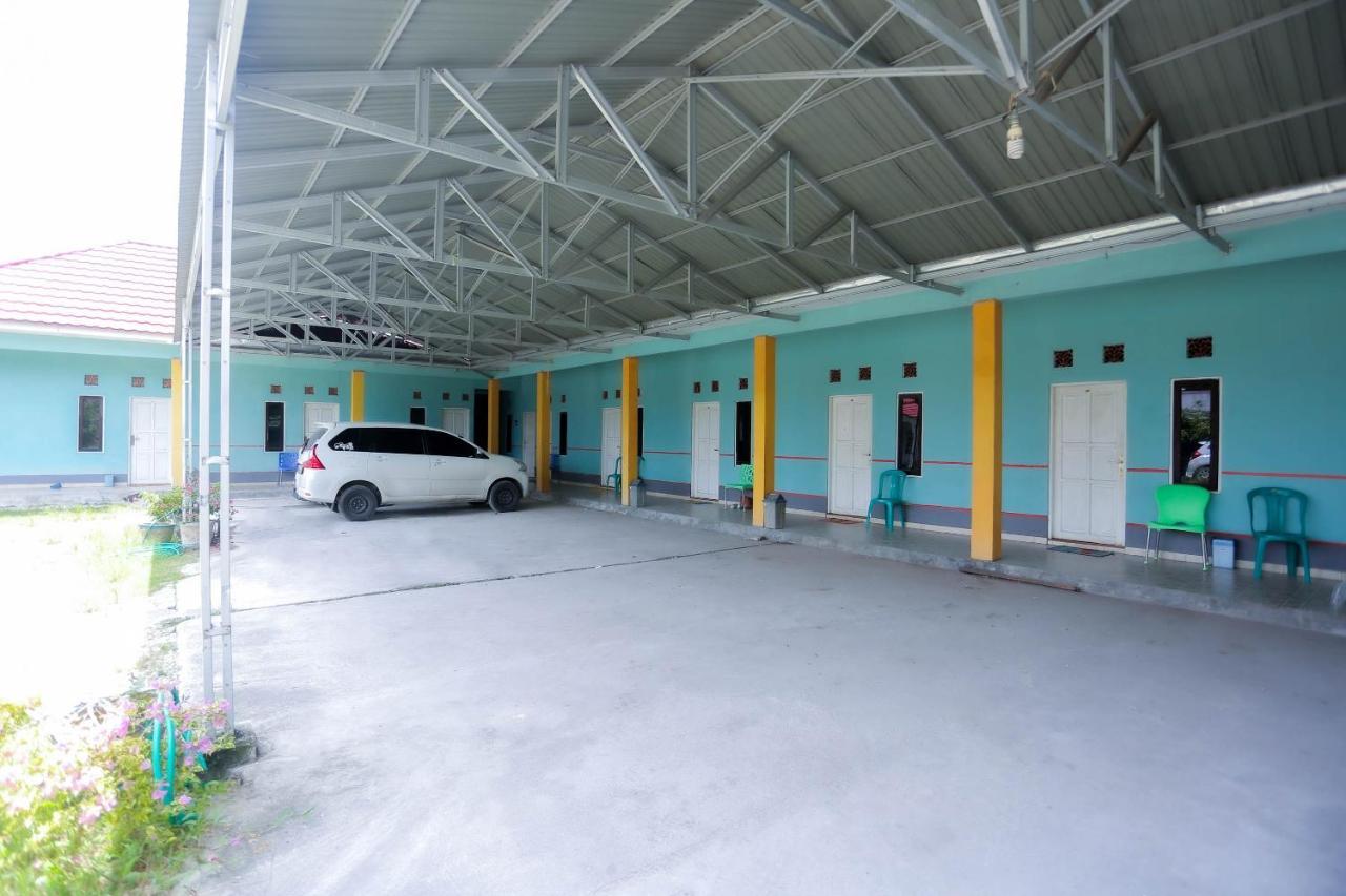 Oyo 2692 Penginapan Mba Ros Banjarbaru Ngoại thất bức ảnh