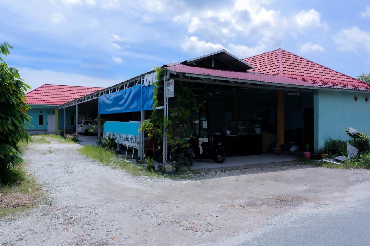 Oyo 2692 Penginapan Mba Ros Banjarbaru Ngoại thất bức ảnh